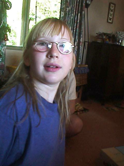 album013.jpg 
480 x 640 JPEG-compressed image 
(42,293 bytes)