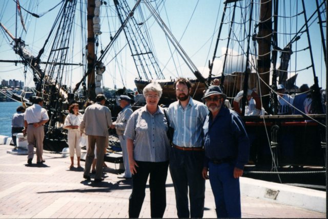 album102.jpg 
640 x 428 JPEG-compressed image 
(75,334 bytes)