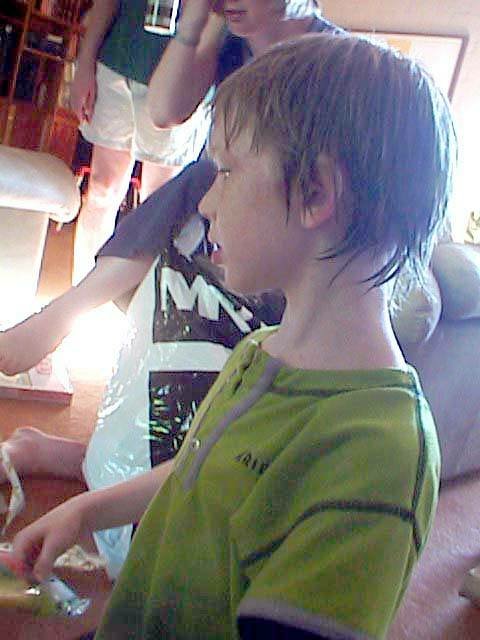 album141.jpg 
480 x 640 JPEG-compressed image 
(53,575 bytes)