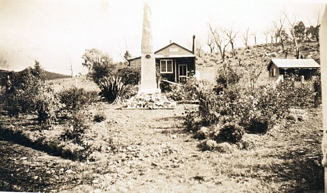 album193.jpg 
640 x 378 JPEG-compressed image 
(73,039 bytes)