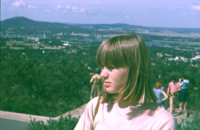 album338.jpg 
640 x 418 JPEG-compressed image 
(54,863 bytes)
