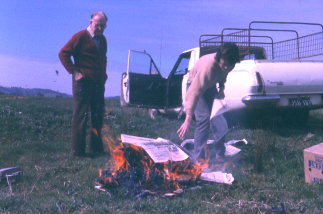 album342.jpg 
640 x 425 JPEG-compressed image 
(64,575 bytes)