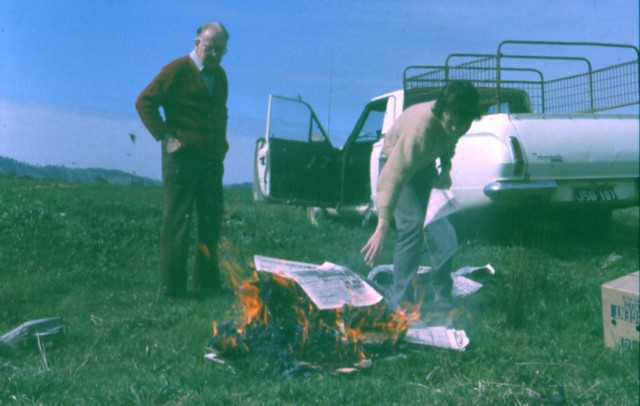 album466.jpg 
640 x 406 JPEG-compressed image 
(57,425 bytes)