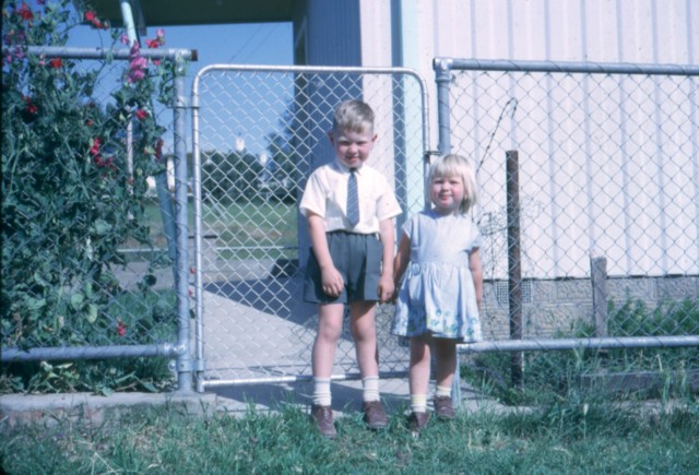 album477.jpg 
640 x 435 JPEG-compressed image 
(94,311 bytes)