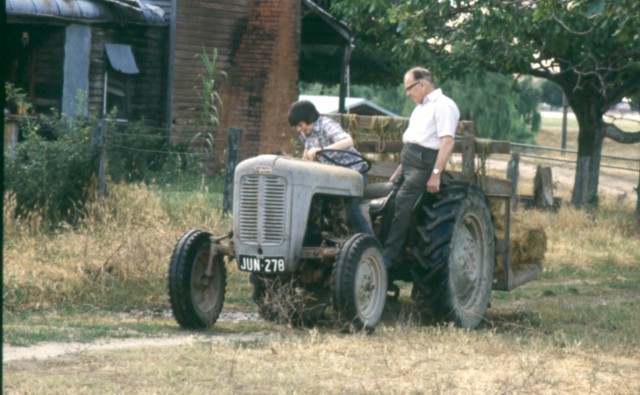 album508.jpg 
640 x 395 JPEG-compressed image 
(74,275 bytes)