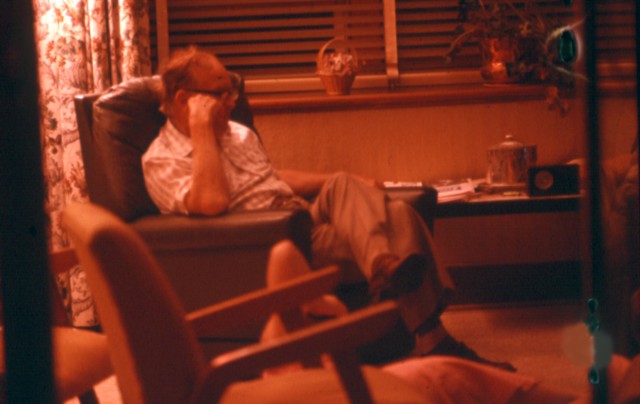 album529.jpg 
640 x 404 JPEG-compressed image 
(50,028 bytes)