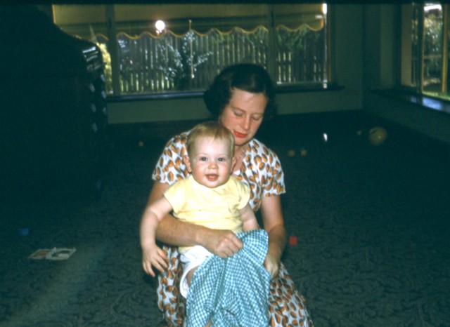 album583.jpg 
640 x 466 JPEG-compressed image 
(60,485 bytes)