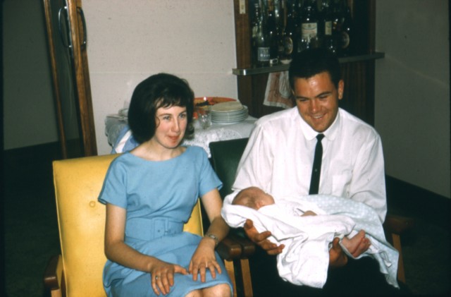 album607.jpg 
640 x 421 JPEG-compressed image 
(51,959 bytes)