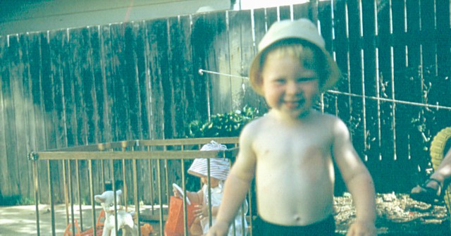 album617.jpg 
640 x 335 JPEG-compressed image 
(70,550 bytes)