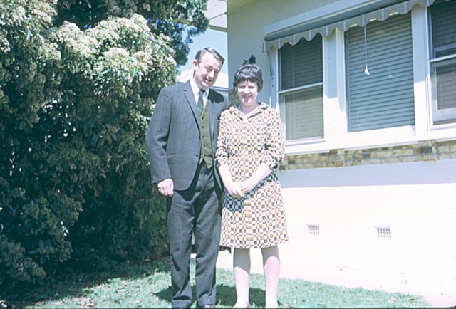album695.jpg 
640 x 434 JPEG-compressed image 
(92,867 bytes)