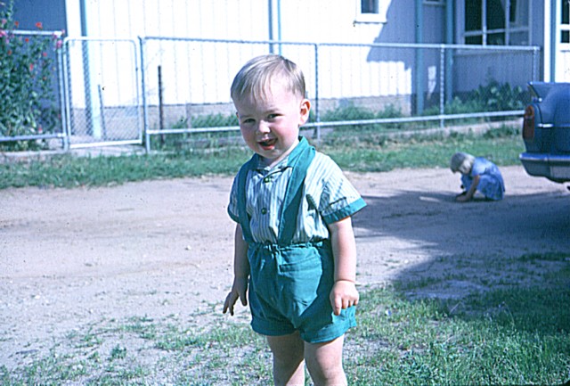 album729.jpg 
640 x 433 JPEG-compressed image 
(96,732 bytes)