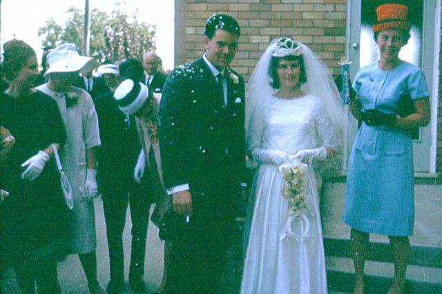 album809.jpg 
640 x 427 JPEG-compressed image 
(91,197 bytes)