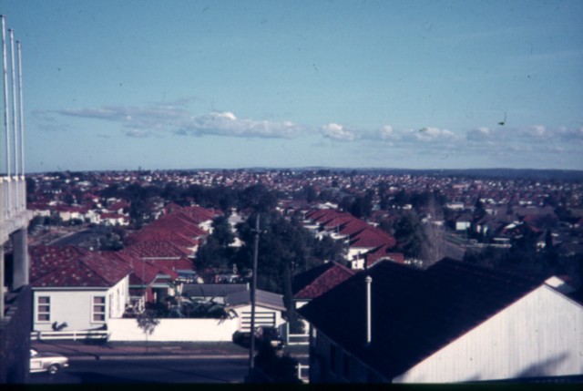 album869.jpg 
640 x 429 JPEG-compressed image 
(54,828 bytes)