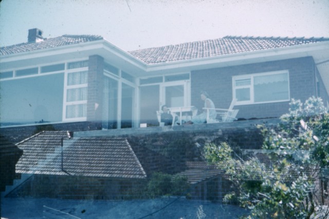 album877.jpg 
640 x 427 JPEG-compressed image 
(64,965 bytes)