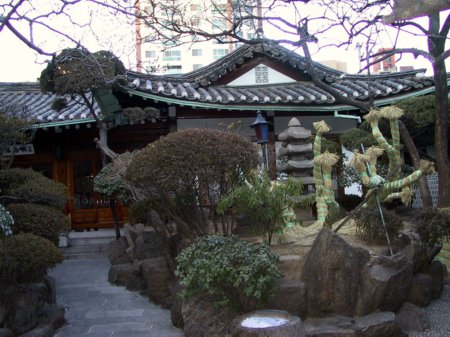 website08.jpg 
450 x 337 JPEG-compressed image 
(48,523 bytes)